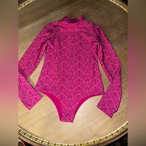 GREAT NAME BRAND. MOTT 50 SWIMSUIT. GIRLS SIZE 6-7. Very good condition